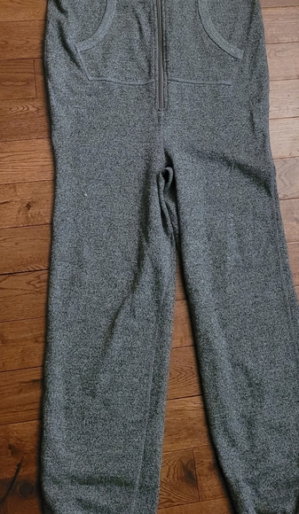 Womens M / Mens XS excellent condition. Too big for me. - Picture 2 of 4